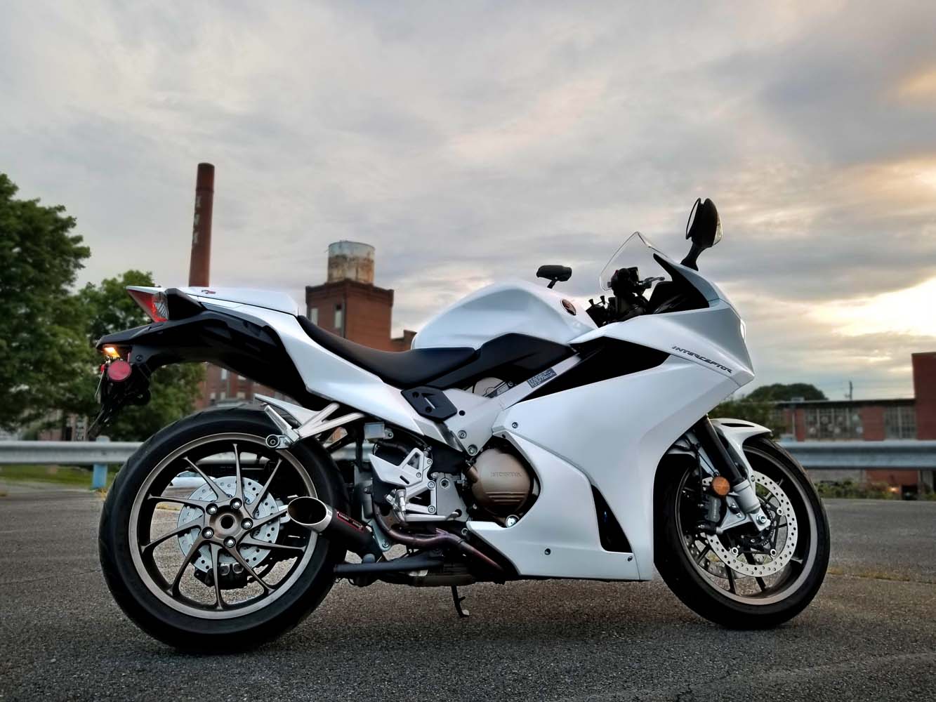 Coffman's Honda VFR 800 Interceptor (2014-2015) Shorty Exhaust
