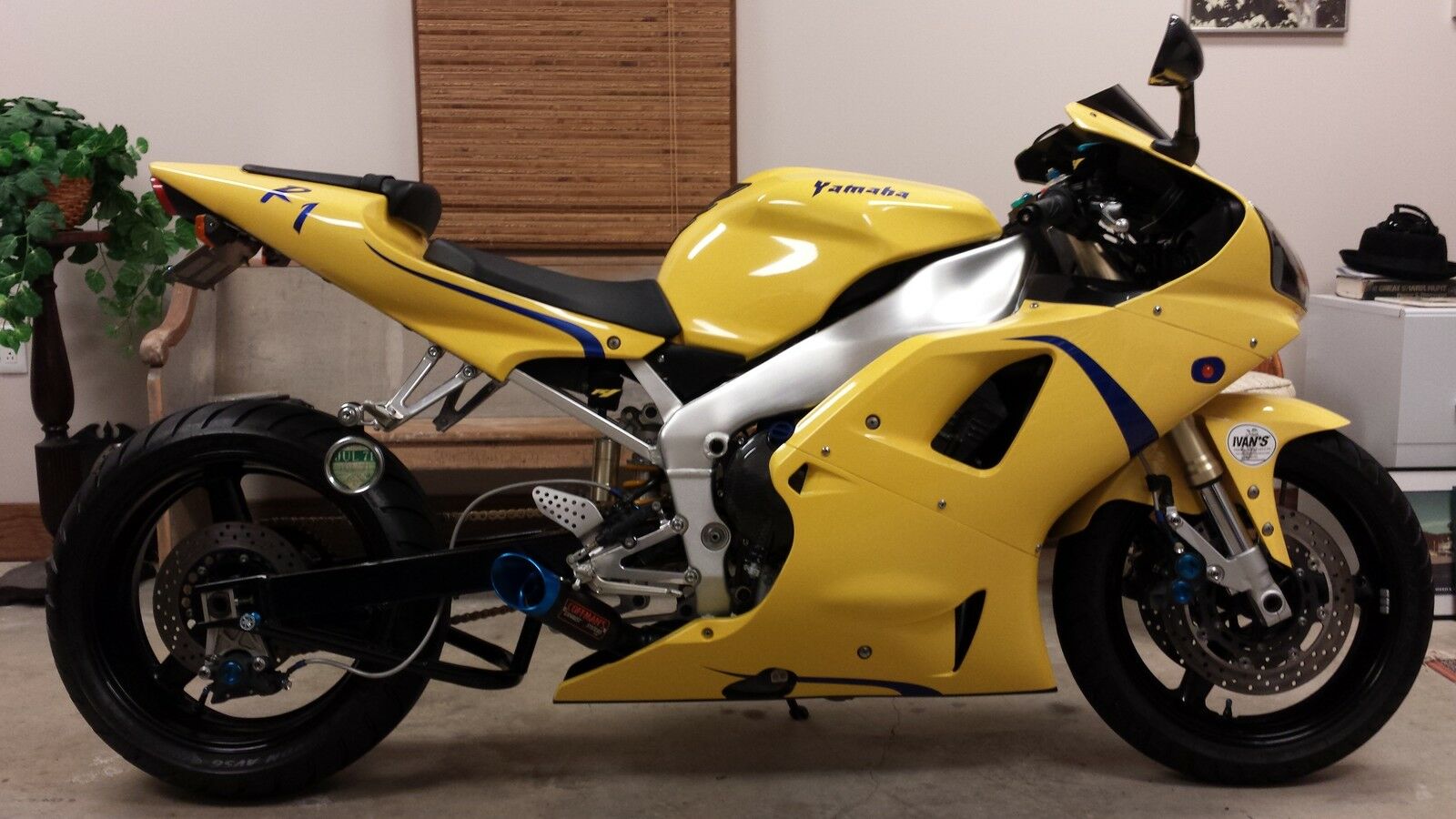 Coffman's Yamaha R1 (2002-2003) Shorty Exhaust